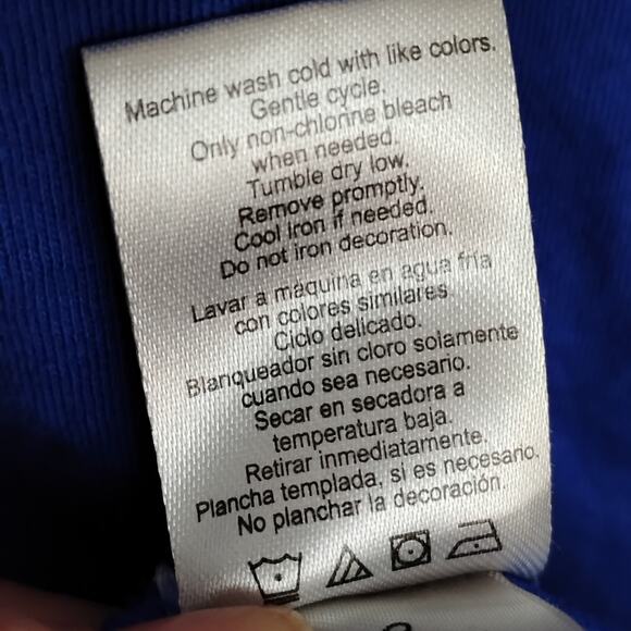 Reebok T-shirt Size Medium Blue with White Logo  Graphics Short Sleeve - Picture 7 of 9